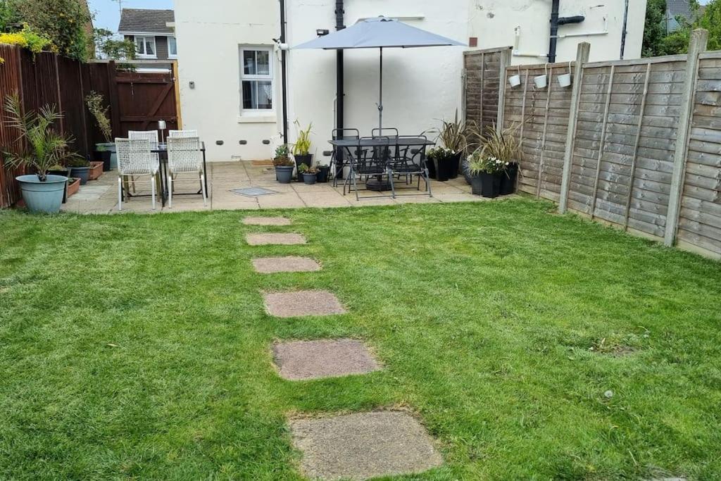 Entire House With Garden & Parking Nr Ashford Int Ashford (Kent) Exterior foto