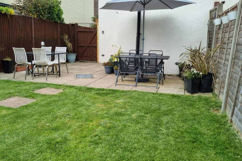 Entire House With Garden & Parking Nr Ashford Int Ashford (Kent) Exterior foto