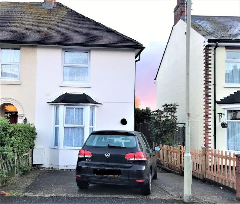 Entire House With Garden & Parking Nr Ashford Int Ashford (Kent) Exterior foto